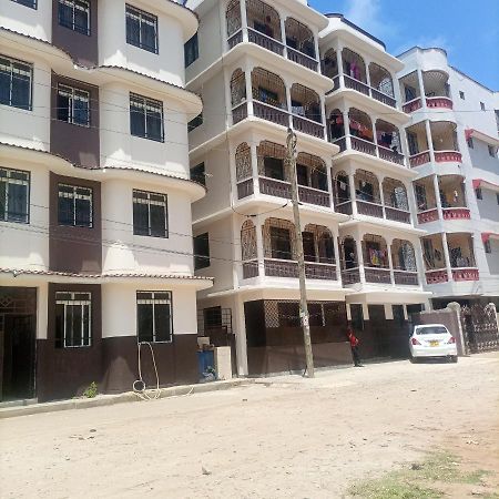 La Grande cosy studio apartment Mtwapa Esterno foto